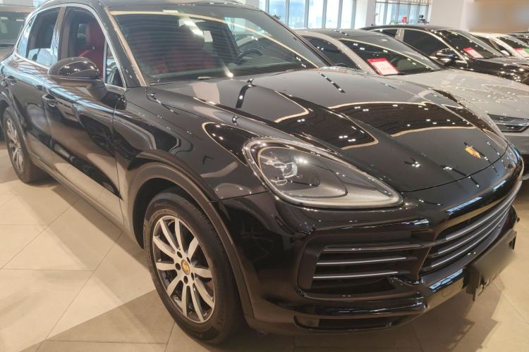 Used Porsche Cayenne 2019 Cayenne 3.0T Front Right 45 Deg