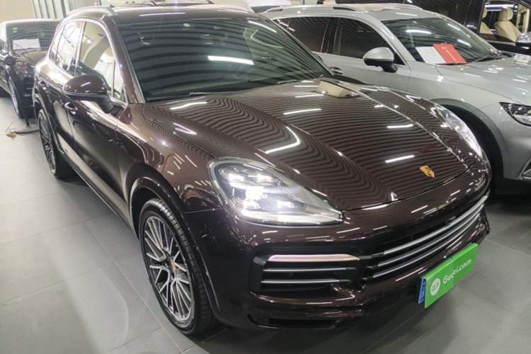 Used Porsche Cayenne 2019 Cayenne 3.0T Front Right 45 Deg