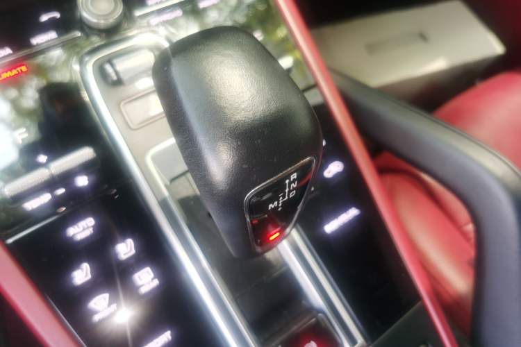 Used Porsche Cayenne 2019 Cayenne 3.0T Gear Lever