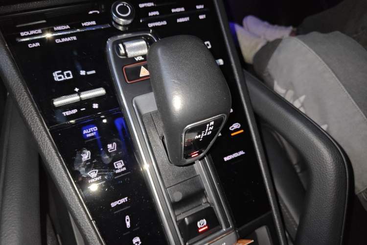 Used Porsche Cayenne 2019 Cayenne 3.0T Gear Lever
