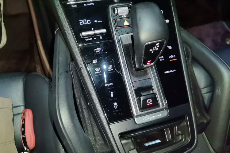 Used Porsche Cayenne 2019 Cayenne 3.0T Gear Lever