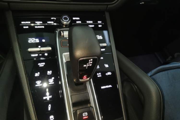 Used Porsche Cayenne 2019 Cayenne 3.0T Gear Lever