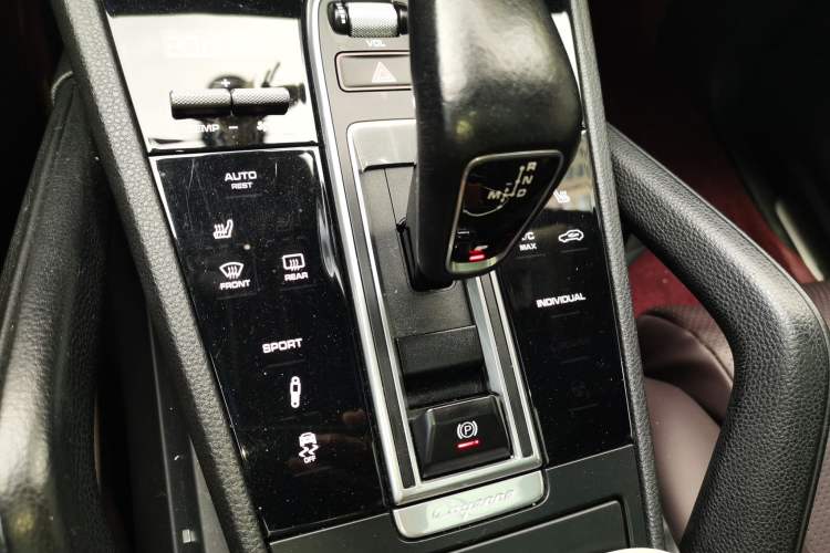 Used Porsche Cayenne 2019 Cayenne 3.0T Gear Lever