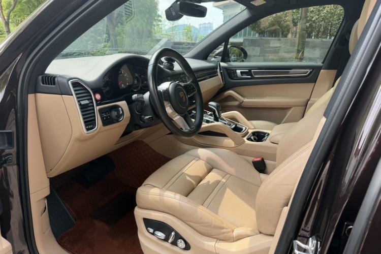 Used Porsche Cayenne 2019 Cayenne 3.0T Interior 2