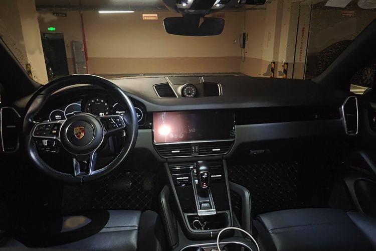 Used Porsche Cayenne 2019 Cayenne 3.0T Interior 2