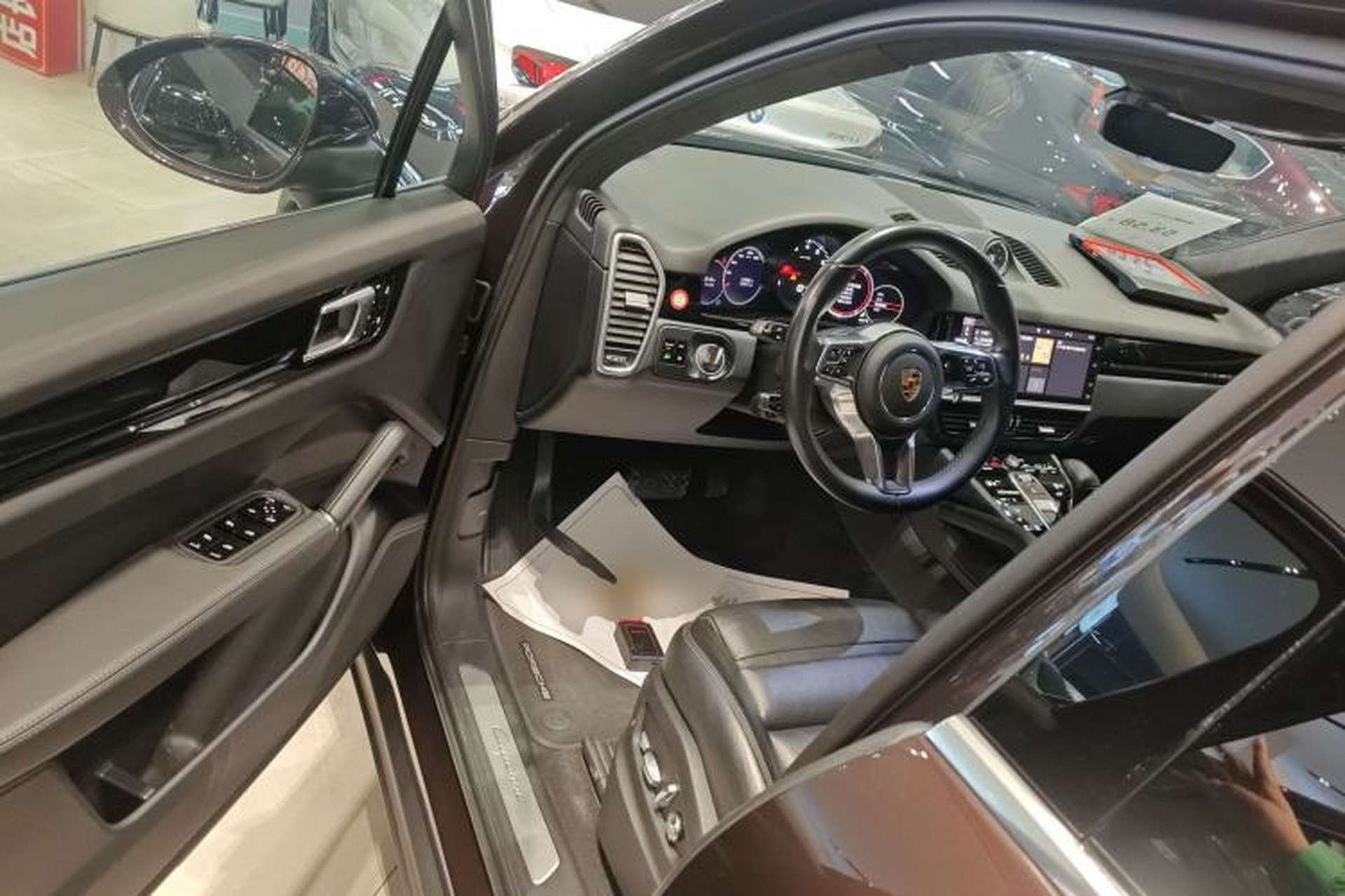 Used Porsche Cayenne 2019 Cayenne 3.0T Interior 3
