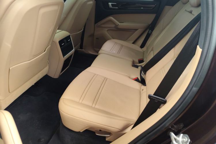Used Porsche Cayenne 2019 Cayenne 3.0T Interior 4