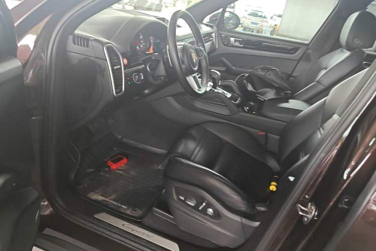 Used Porsche Cayenne 2019 Cayenne 3.0T Left Front Seat