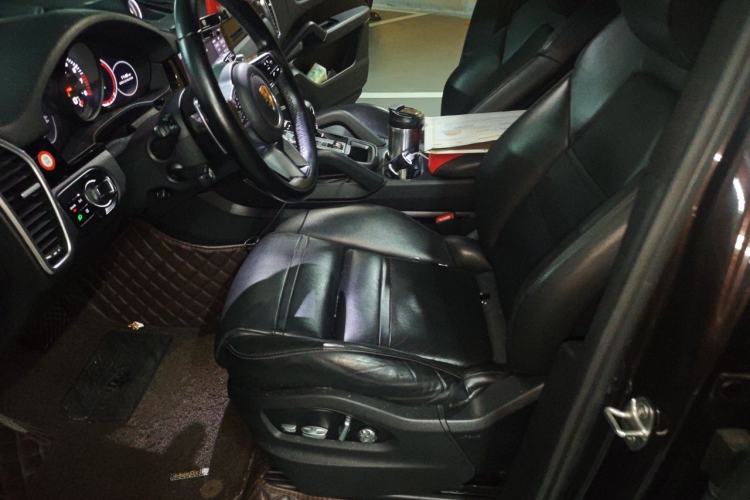 Used Porsche Cayenne 2019 Cayenne 3.0T Left Front Seat