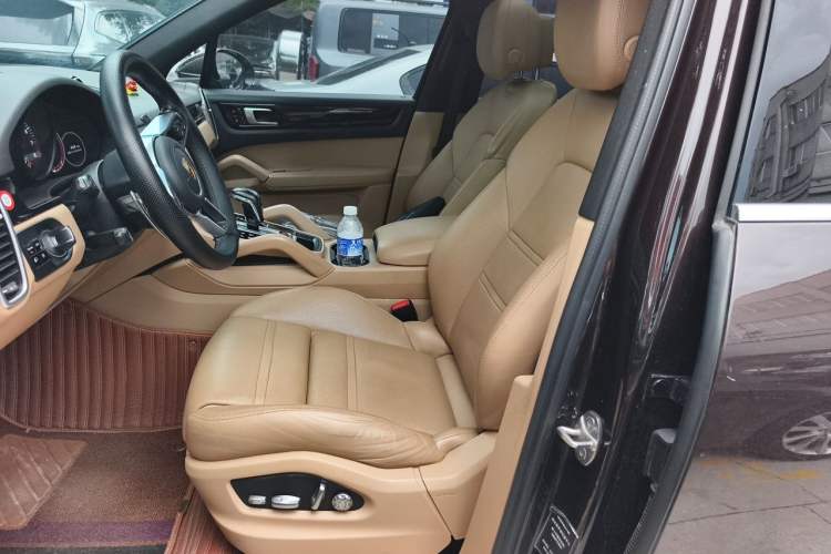 Used Porsche Cayenne 2019 Cayenne 3.0T Left Front Seat