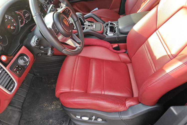 Used Porsche Cayenne 2019 Cayenne 3.0T Left Front Seat