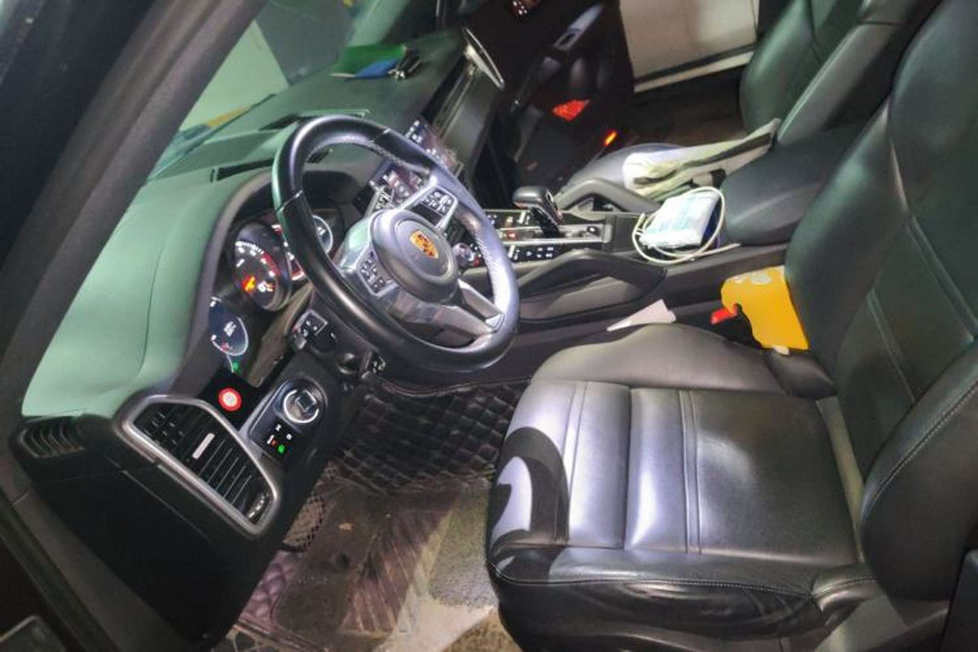 Used Porsche Cayenne 2019 Cayenne 3.0T Left Front Seat