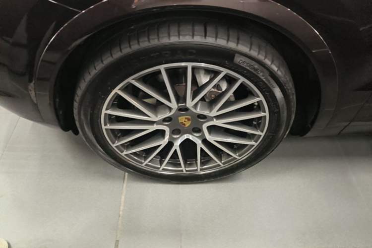 Used Porsche Cayenne 2019 Cayenne 3.0T Left Front Wheel Hub