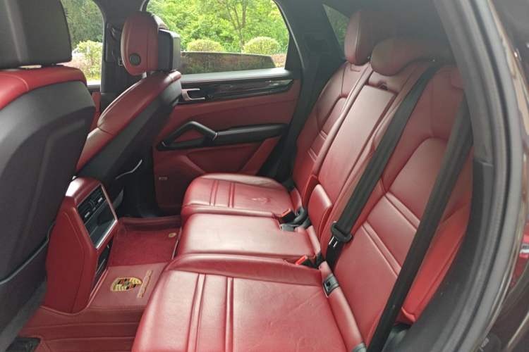 Used Porsche Cayenne 2019 Cayenne 3.0T Left Rear Seat