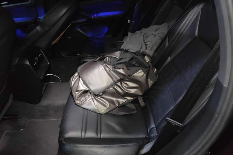 Used Porsche Cayenne 2019 Cayenne 3.0T Left Rear Seat