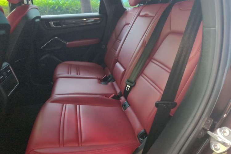 Used Porsche Cayenne 2019 Cayenne 3.0T Left Rear Seat