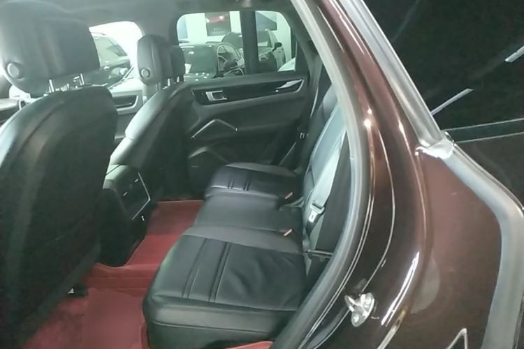 Used Porsche Cayenne 2019 Cayenne 3.0T Left Rear Seat