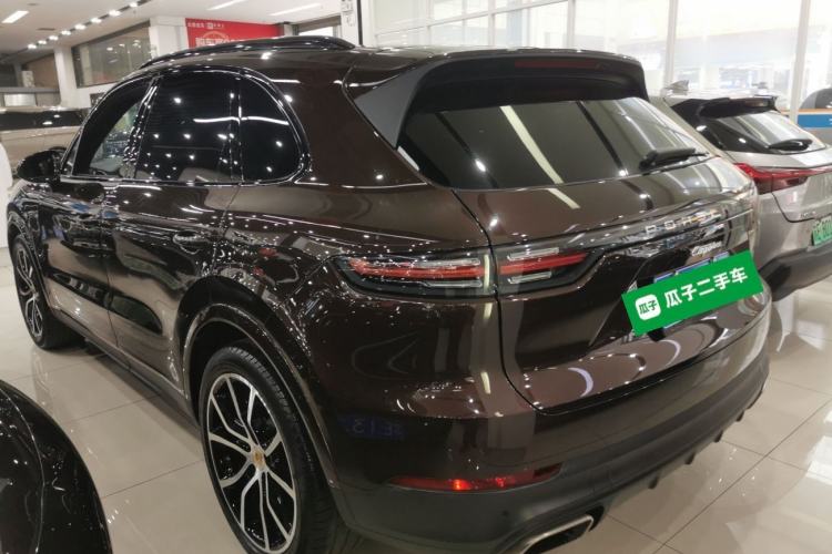Used Porsche Cayenne 2019 Cayenne 3.0T Rear Left 45 Deg