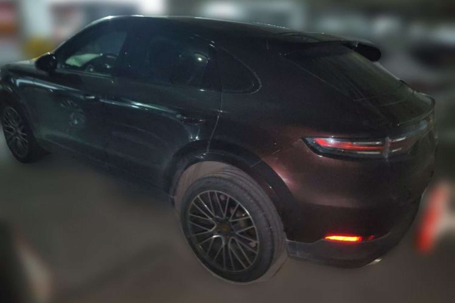 Used Porsche Cayenne 2019 Cayenne 3.0T Rear Left 45 Deg