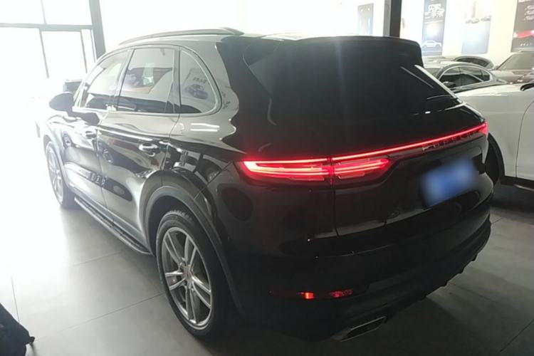 Used Porsche Cayenne 2019 Cayenne 3.0T Rear Left 45 Deg