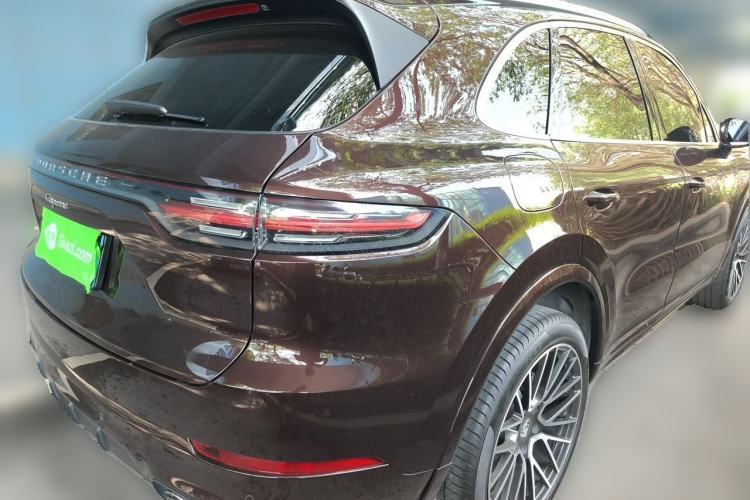 Used Porsche Cayenne 2019 Cayenne 3.0T Rear Right 45 Deg