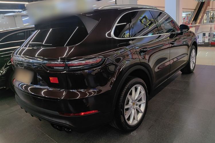 Used Porsche Cayenne 2019 Cayenne 3.0T Rear Right 45 Deg