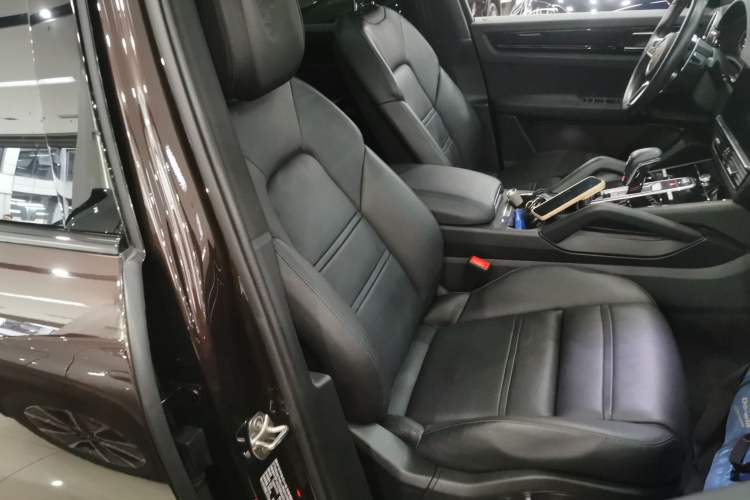 Used Porsche Cayenne 2019 Cayenne 3.0T Right Front Seat
