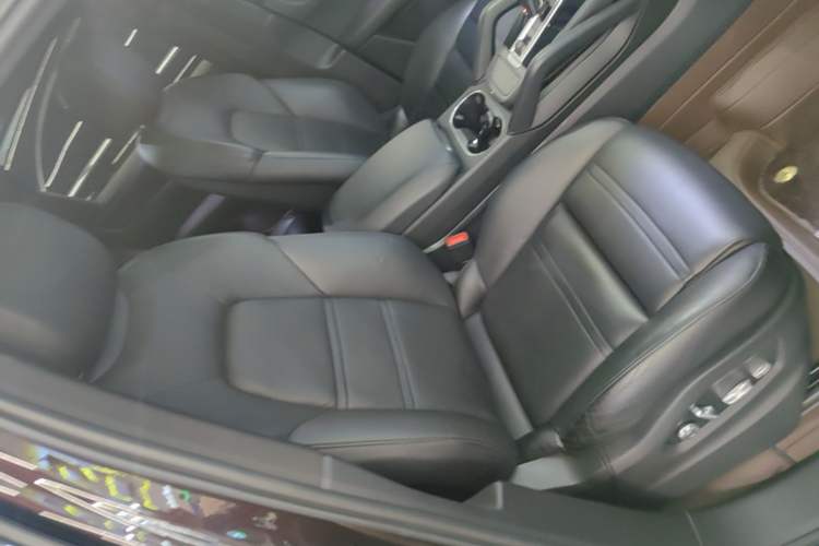 Used Porsche Cayenne 2019 Cayenne 3.0T Right Front Seat
