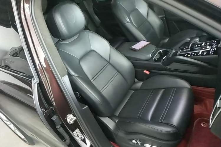Used Porsche Cayenne 2019 Cayenne 3.0T Right Front Seat