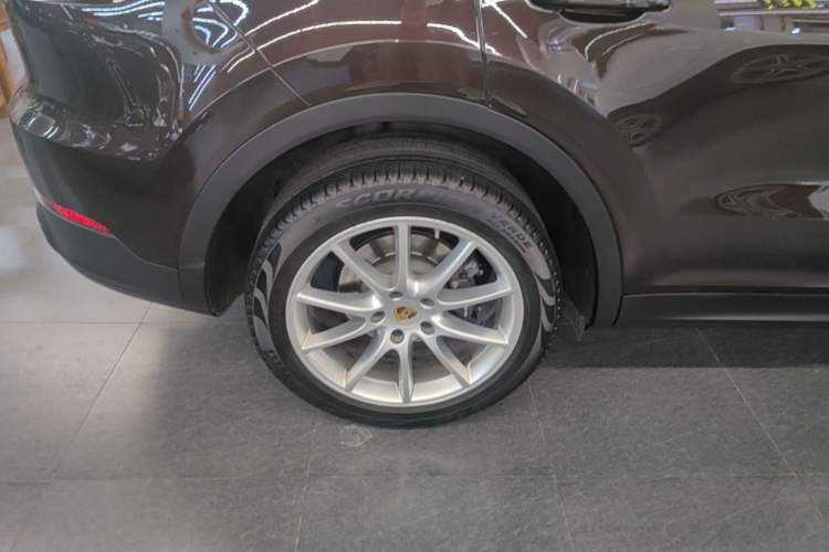 Used Porsche Cayenne 2019 Cayenne 3.0T Right Rear Wheel Hub