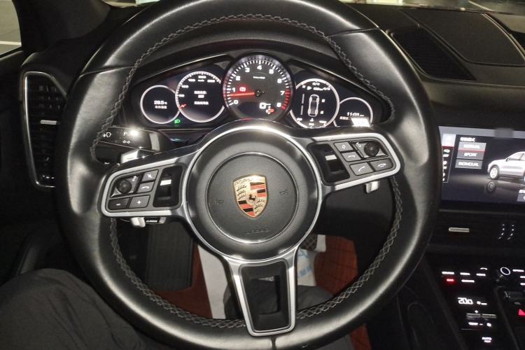 Used Porsche Cayenne 2019 Cayenne 3.0T Steering Wheel