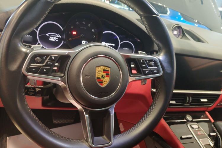 Used Porsche Cayenne 2019 Cayenne 3.0T Steering Wheel