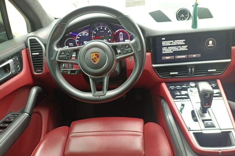 Used Porsche Cayenne 2019 Cayenne 3.0T Steering Wheel