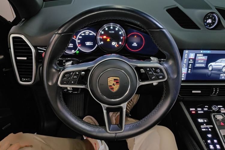 Used Porsche Cayenne 2019 Cayenne 3.0T Steering Wheel