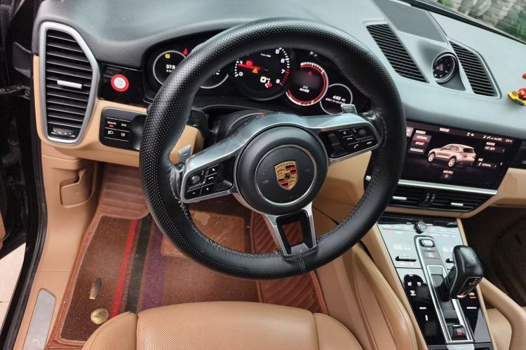 Used Porsche Cayenne 2019 Cayenne 3.0T Steering Wheel