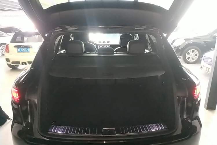 Used Porsche Cayenne 2019 Cayenne 3.0T Trunk