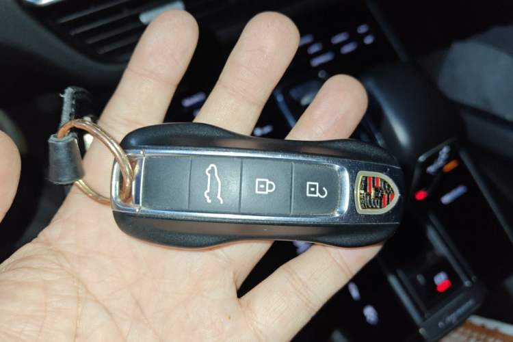 Used Porsche Cayenne 2019 Cayenne 3.0T Vehicle Key