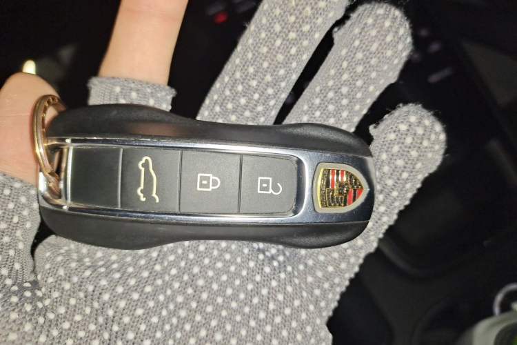 Used Porsche Cayenne 2019 Cayenne 3.0T Vehicle Key