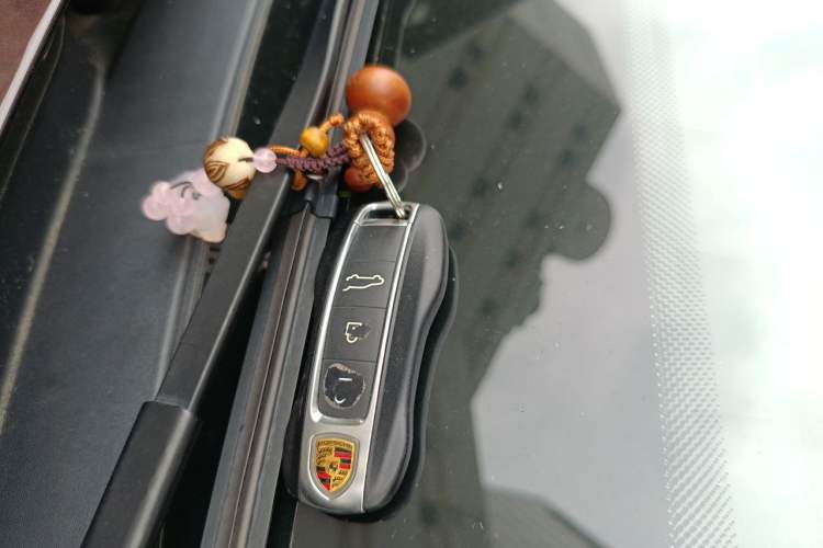 Used Porsche Cayenne 2019 Cayenne 3.0T Vehicle Key