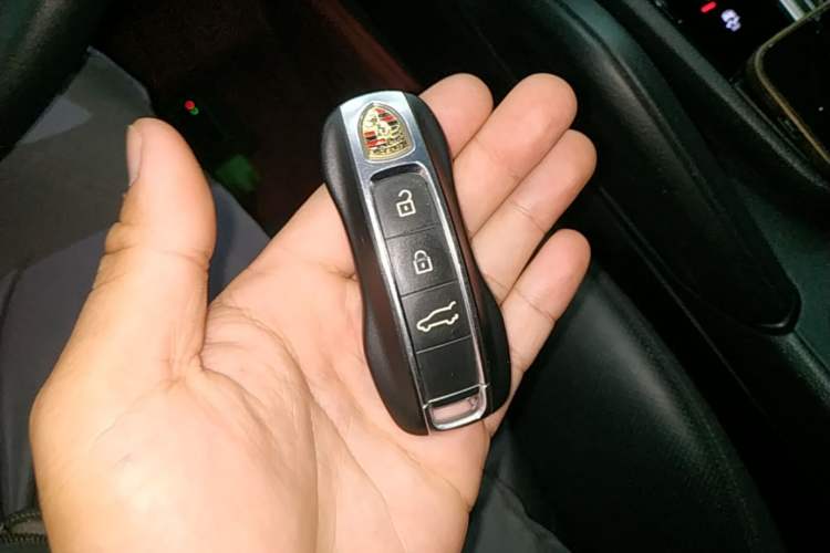 Used Porsche Cayenne 2019 Cayenne 3.0T Vehicle Key