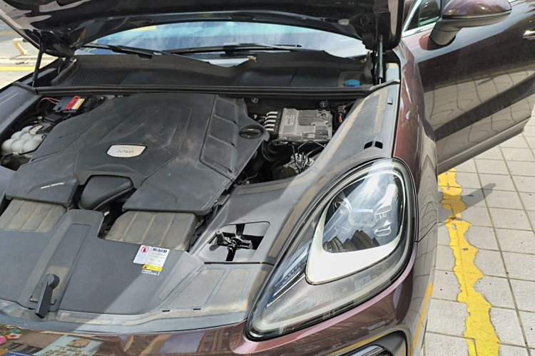 Used Porsche Cayenne 2019 Cayenne 3.0T Engine Bay Left
