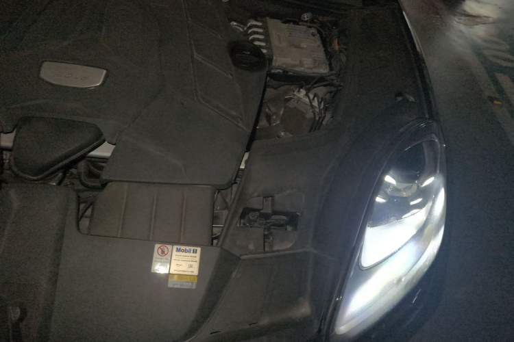 Used Porsche Cayenne 2019 Cayenne 3.0T Engine Bay Left