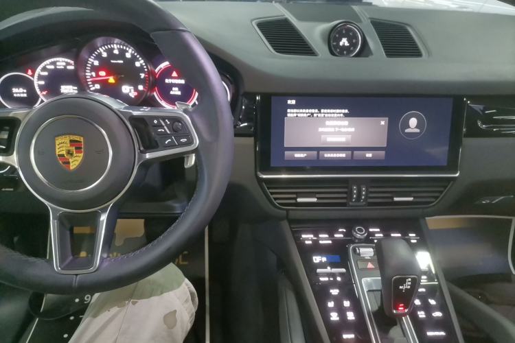 Used Porsche Cayenne 2019 Cayenne 3.0T Interior 2