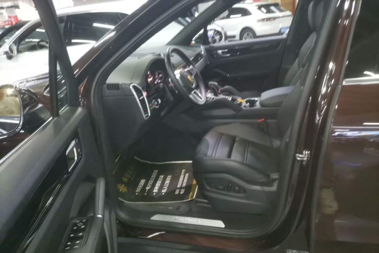 Used Porsche Cayenne 2019 Cayenne 3.0T Left Front Seat