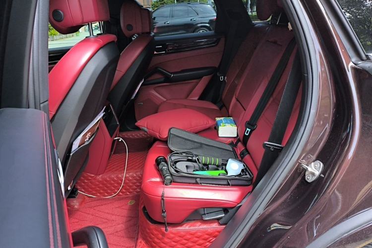 Used Porsche Cayenne 2019 Cayenne 3.0T Left Rear Seat