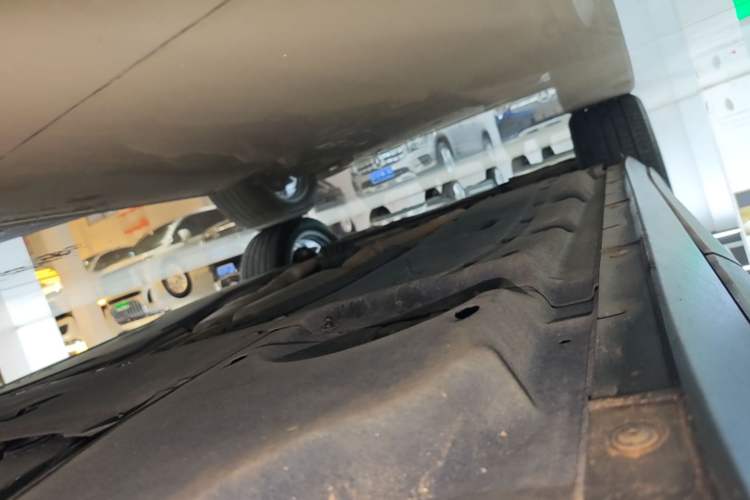 Used Porsche Cayenne 2019 Cayenne 3.0T Left Side Sill