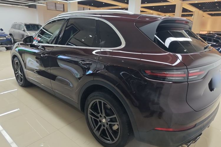 Used Porsche Cayenne 2019 Cayenne 3.0T Rear Left 45 Deg