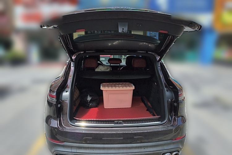 Used Porsche Cayenne 2019 Cayenne 3.0T Trunk