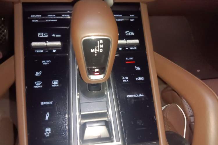 Used Porsche Cayenne 2019 Cayenne 3.0T Gear Lever