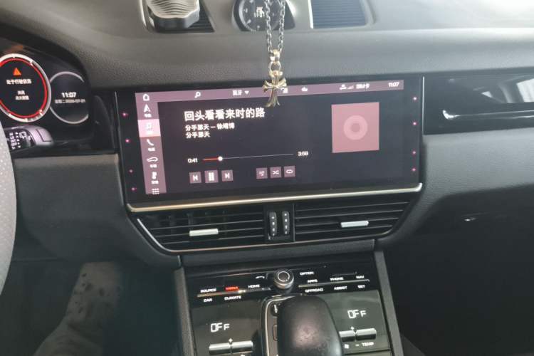 Used Porsche Cayenne 2019 Cayenne 3.0T Audio And AC Panel